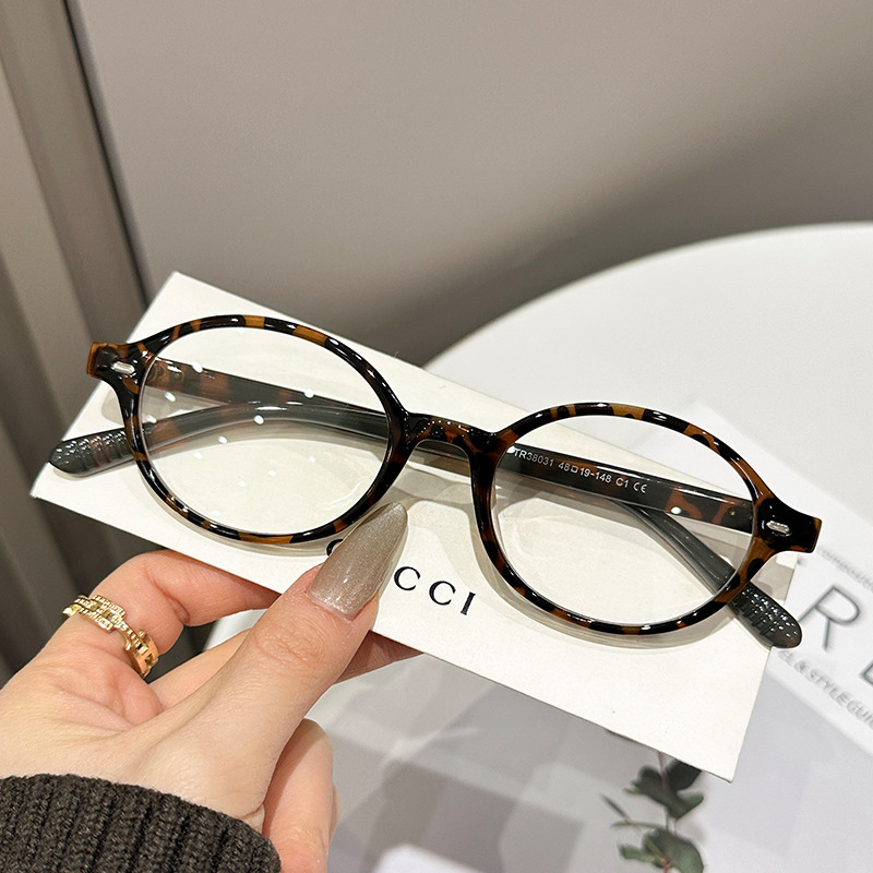 Fake Nerd Oval Frame Women's Tortoiseshell Glasses, Ultra-Light TR90 Plain Face Eyeglass Frames 图2